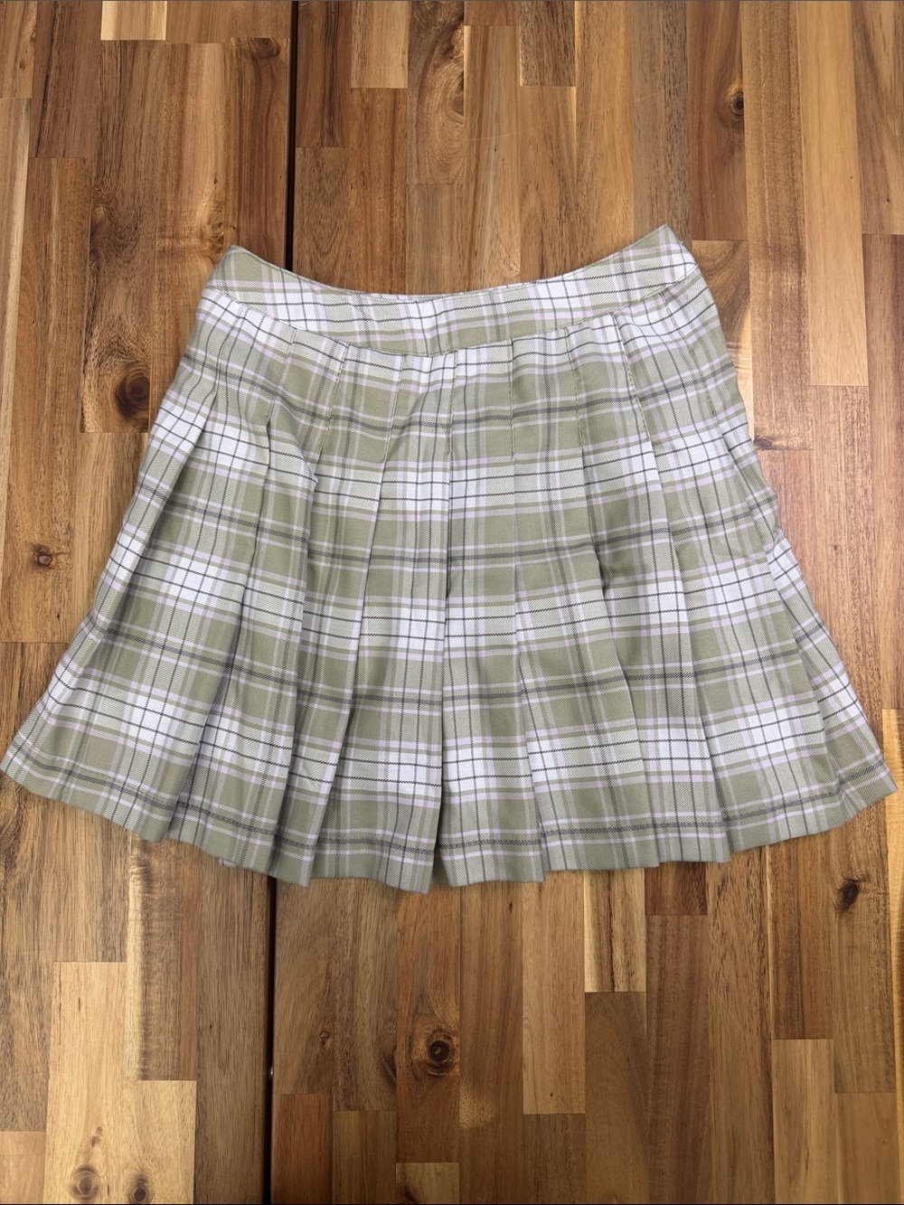 Forever 21 Pleated Plaid Mini Skirt